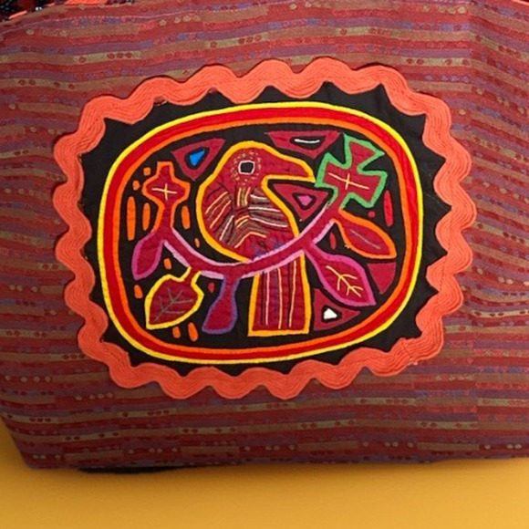 Custom Made Panama Tote Bag Parrot Mola Wine and Salmon Color 20" w x 14"x7" - Picture 3 of 5